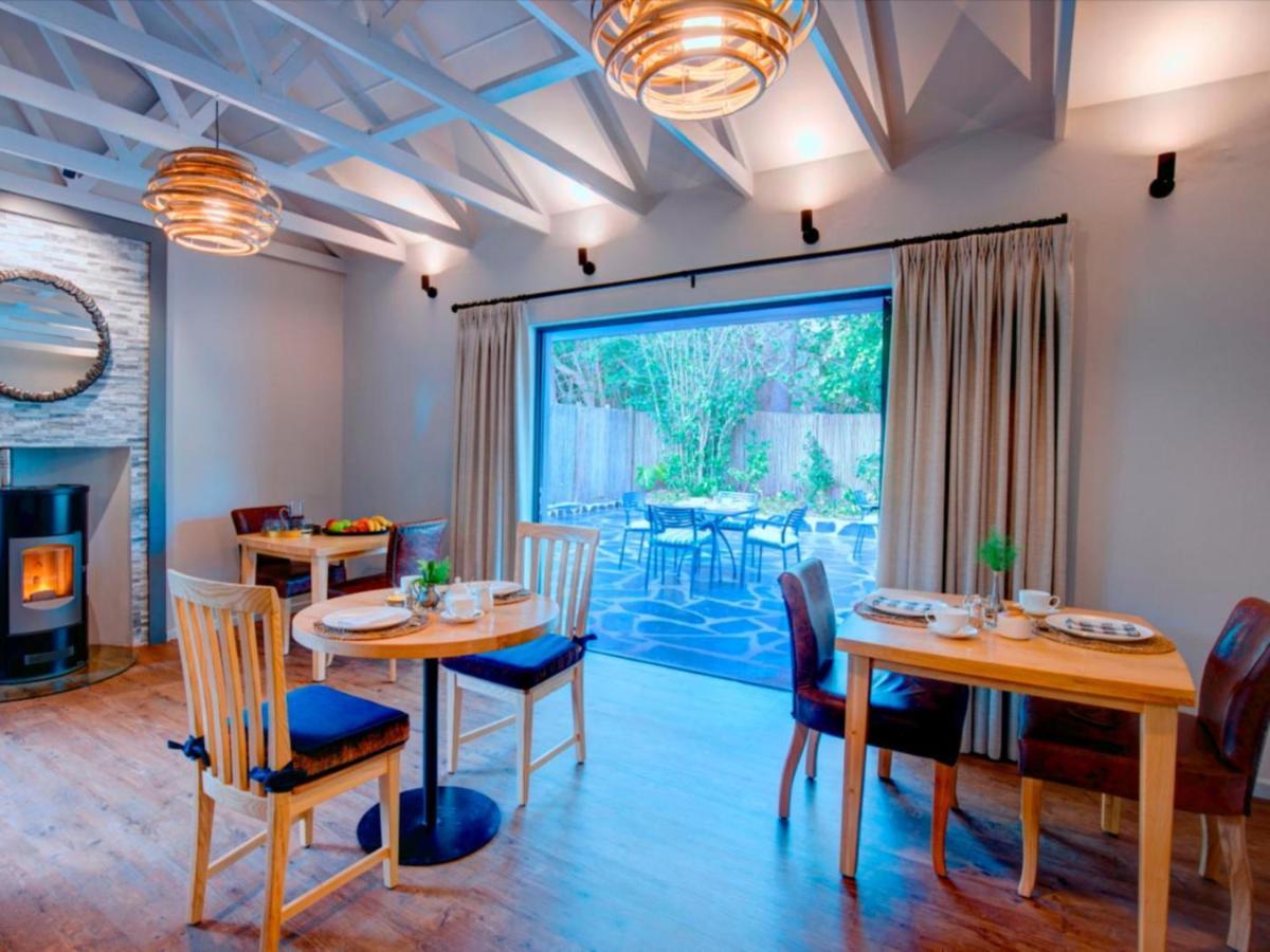 Amour Guest House George Bagian luar foto