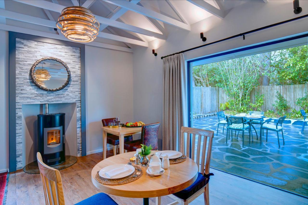 Amour Guest House George Bagian luar foto